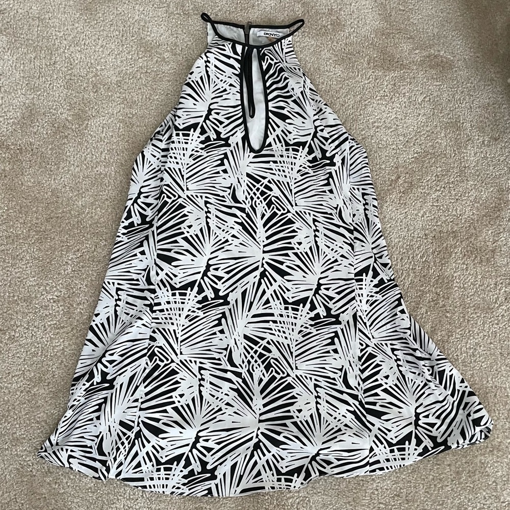 EUC DKNYC Trapeze Black and White Printed Dress!